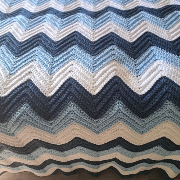 Beachy blues Afghan zig zag knit crochet coastal cottagecore throw blanket 60x50 - Picture 7 of 9